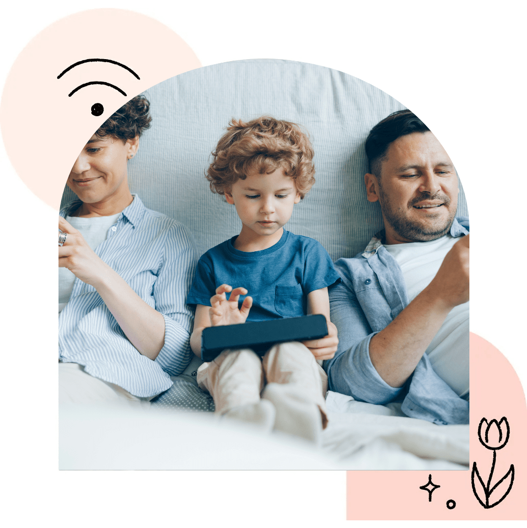 Celular mostrando diversos aplicativos conectados